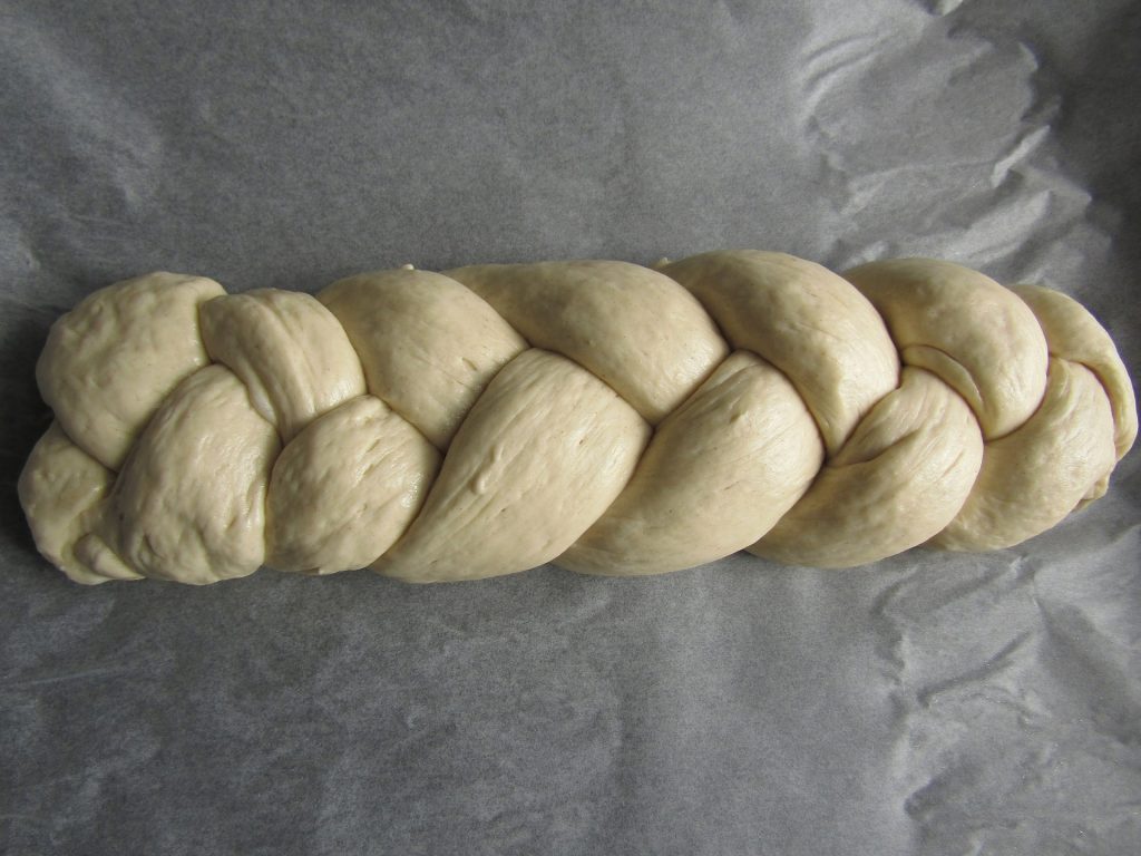 Braided bread