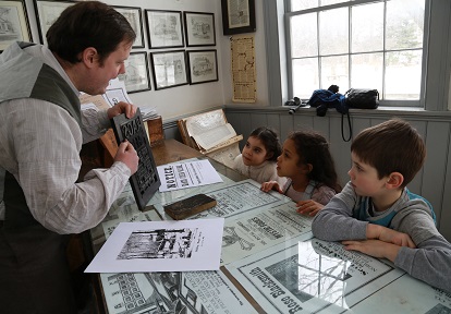 Junior Makers Workshop: Arresting Posters 1 The Village at Black Creek