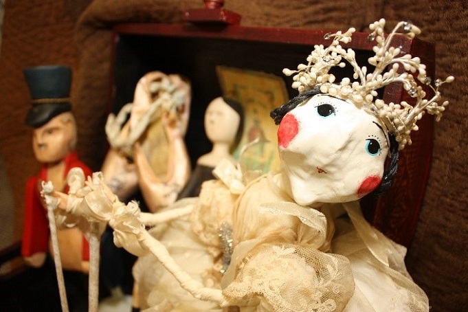 a whimsical Victorian puppet