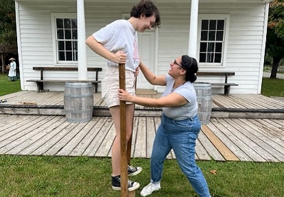 Teachers, Schools & Groups 8 students take part in a team building program at the Village at Black Creek