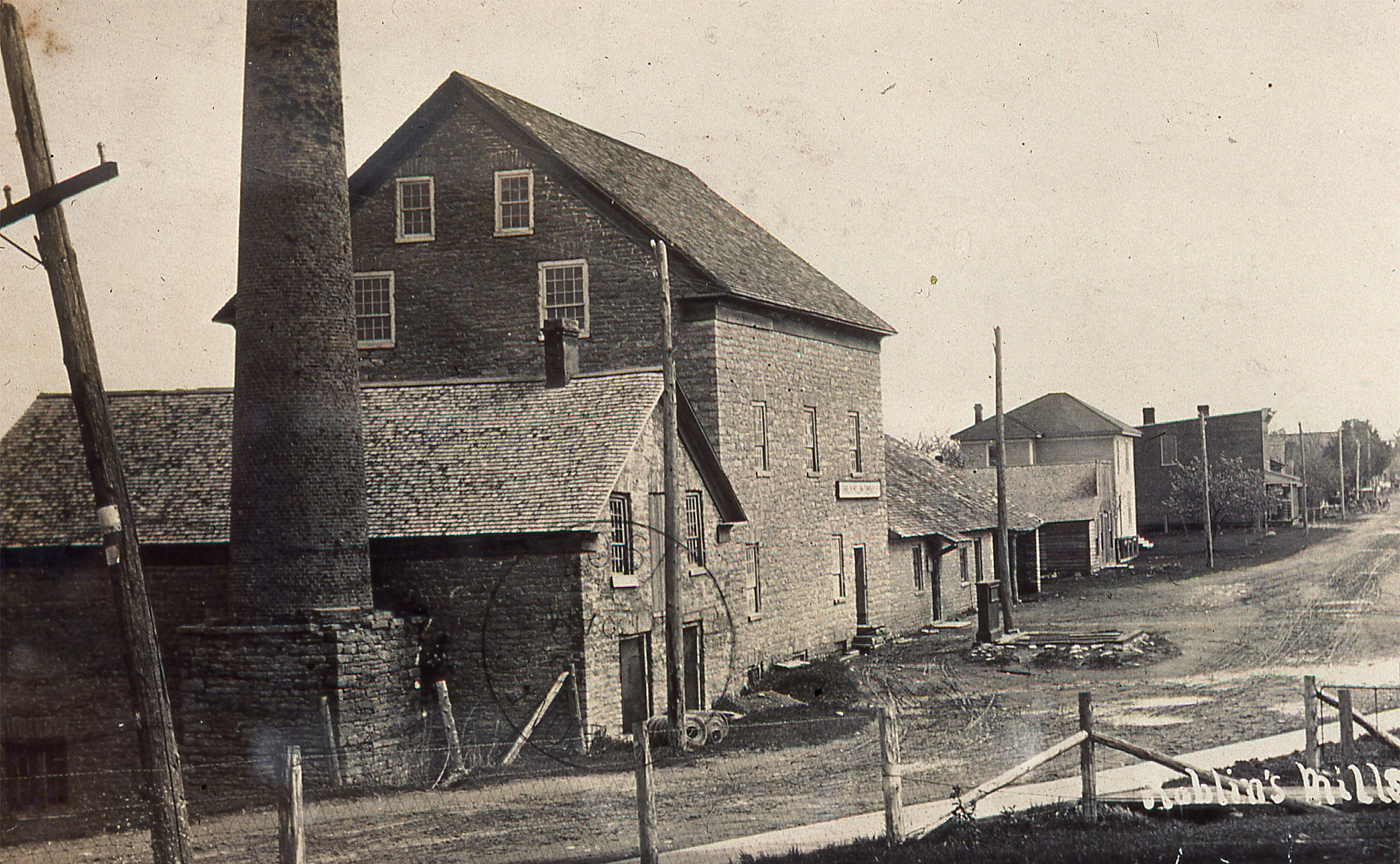 An early photo of Roblin's Mill